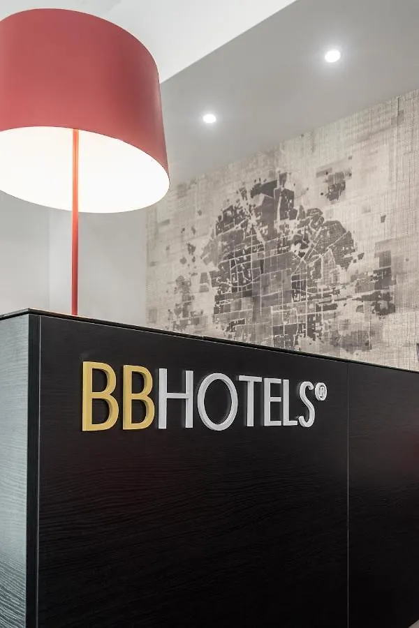 Bb Hotels Smarthotel Duomo Milan