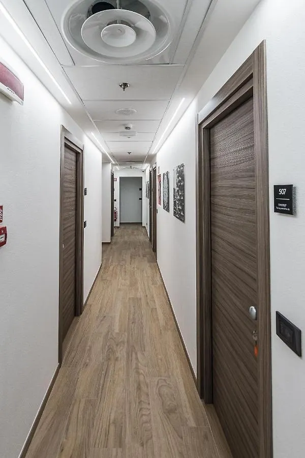 Bb Hotels Smarthotel Duomo Milan
