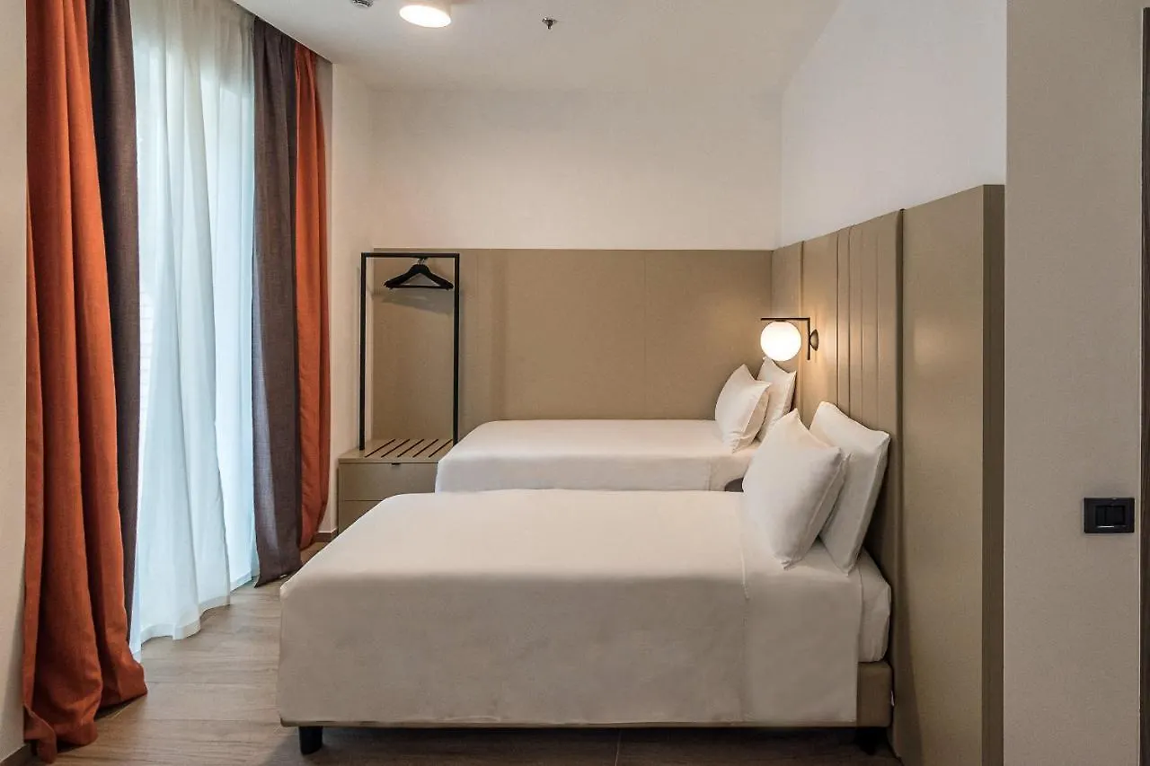 Bb Hotels Smarthotel Duomo Milan 4*,  Italy