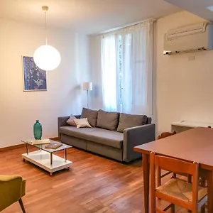 dorsoduro-venice-apartment.hotelinveneto.com/