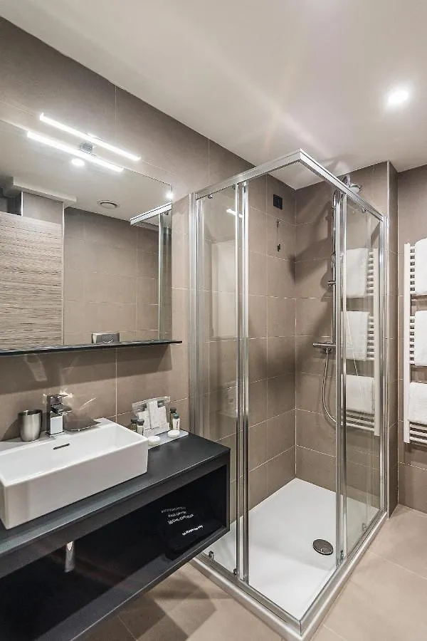 Bb Hotels Smarthotel Duomo ミラノ 4*,