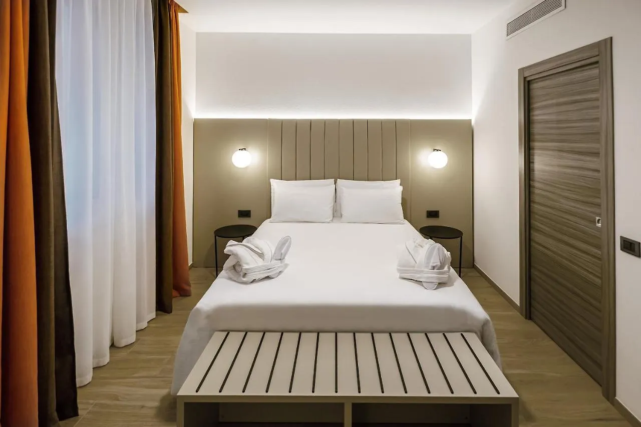 Bb Hotels Smarthotel Duomo ミラノ